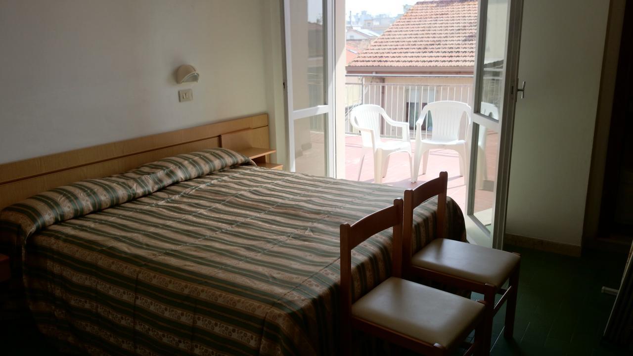Hotel Savini Rimini Eksteriør bilde