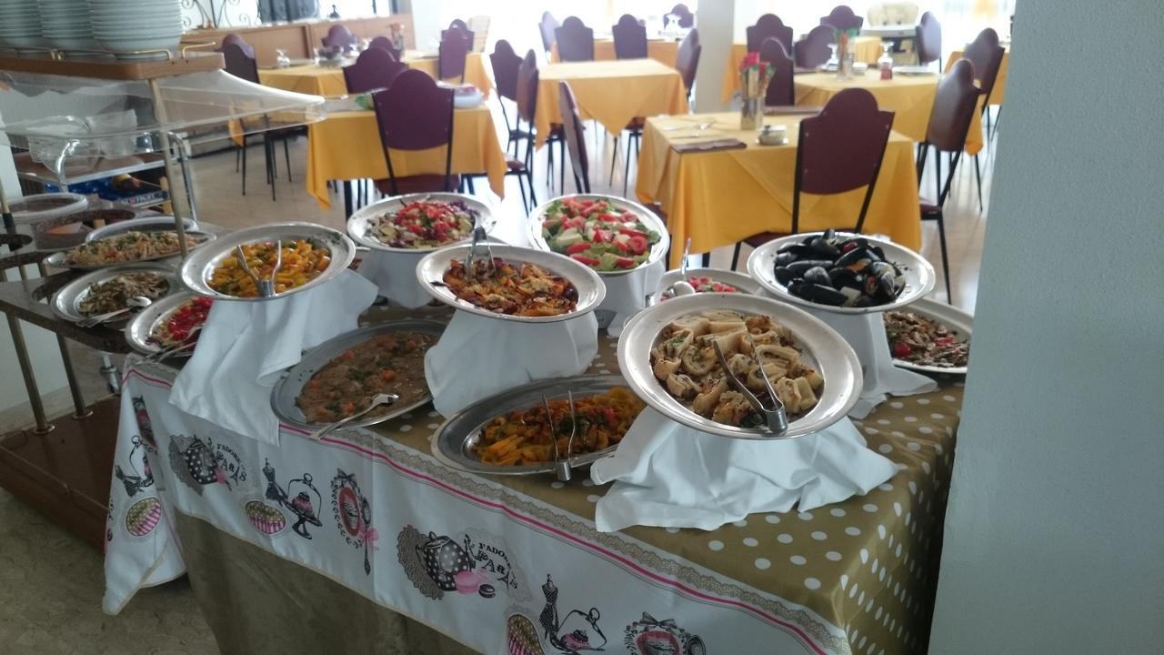 Hotel Savini Rimini Eksteriør bilde