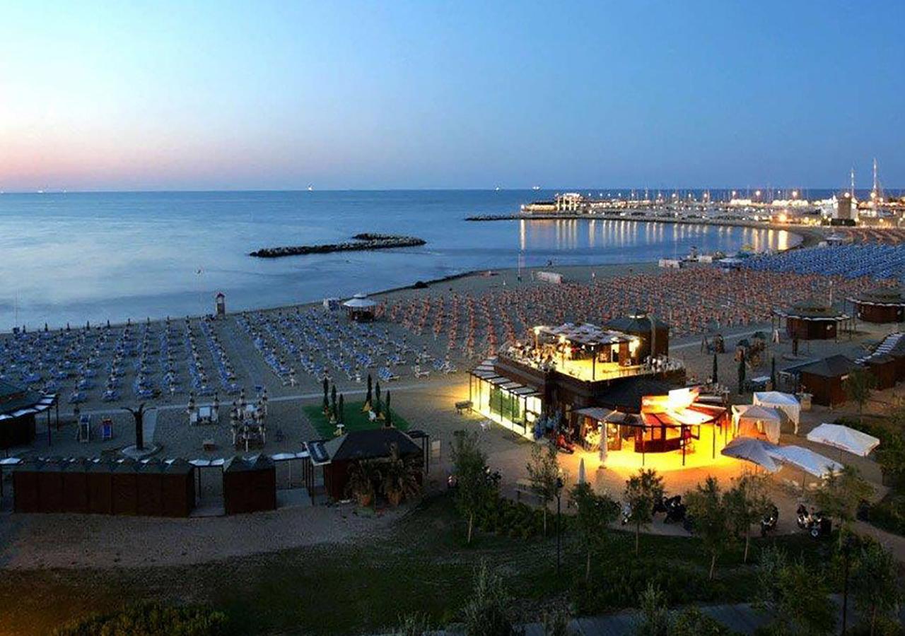 Hotel Savini Rimini Eksteriør bilde
